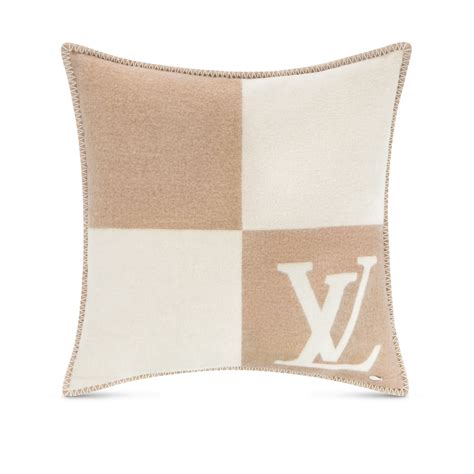 LV Checkmate Cushion S00 .